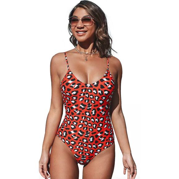 Cupshe Other - Cupshe Leopard Print V-Neck One-Piece Swimsuit